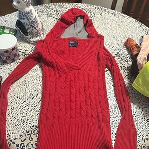 Red small hooded long sweatshirt American eagle outfitters